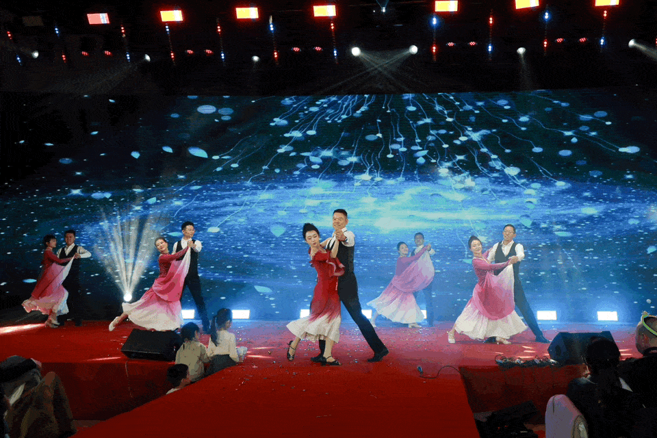 最好的時(shí)代.GIF