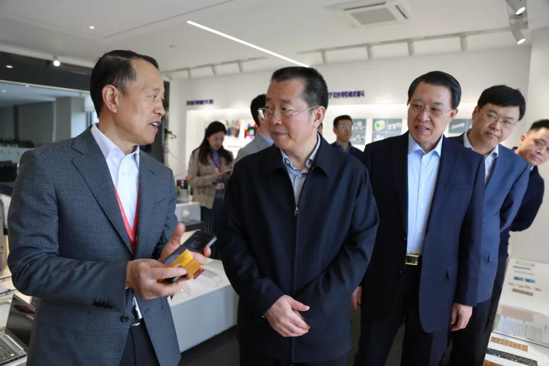 威海市委常委、市紀(jì)委書記、市監(jiān)委主任傅遜到聯(lián)橋集團(tuán)調(diào)研